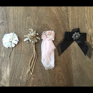 Brooches/Pins: 4 for 1